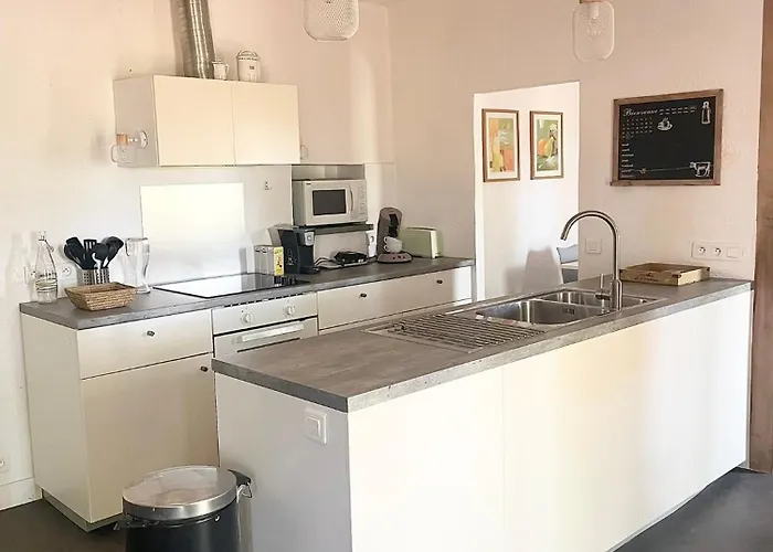 Domaine De Montbuisson בית נופש Tourbes